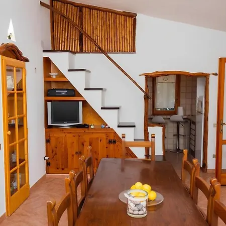 Casa Ginepro Όλμπια